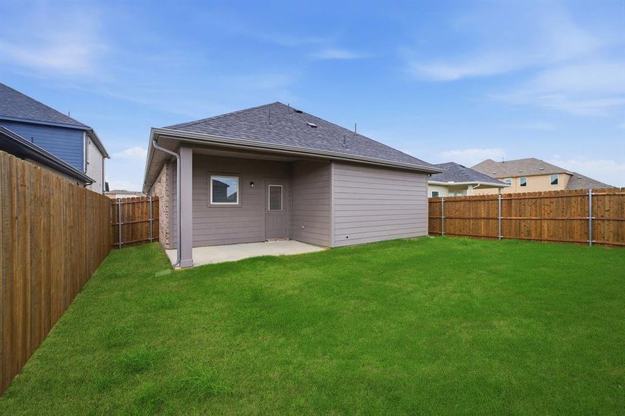 Exterior details and patio area of a home in Westridge, McKinney (Image 18).