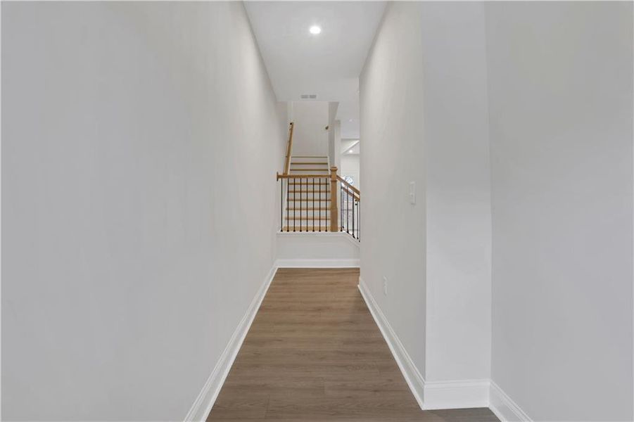 Spacious, unfurnished interior of a new home in Towne Village at Suwanee Dam, Sugar Hill (Image 42). Spacious, unfurnished interior of a new home in Towne Village at Suwanee Dam, Sugar Hill (Image 42).