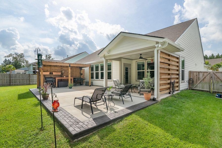Exterior details and patio area of a home in Sea Island Preserve, Johns Island (Image 26).