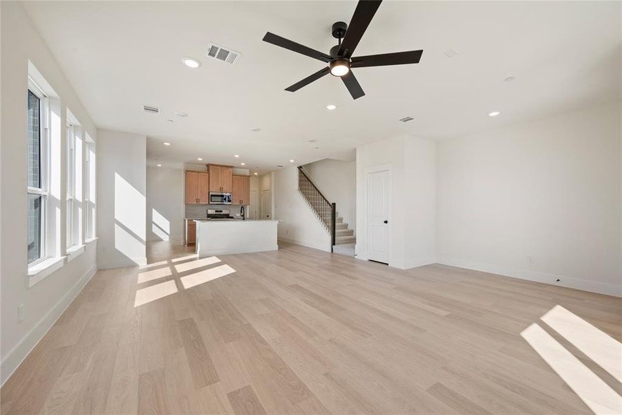 Spacious, unfurnished interior of a new home in Talia, Mesquite (Image 17).