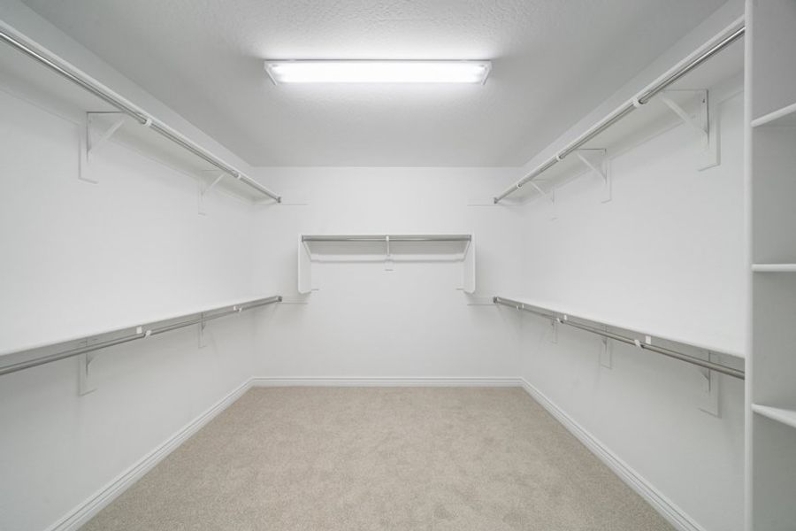 Spacious, unfurnished interior of a new home in Estrella, Goodyear (Image 21).