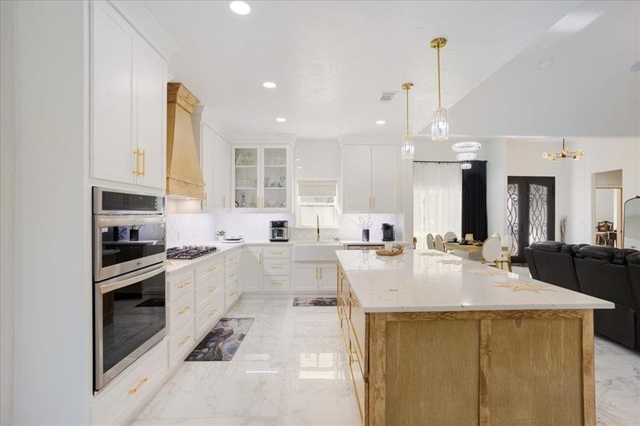 Furnished interior view inside a new home in , Pittsburg (Image 29).