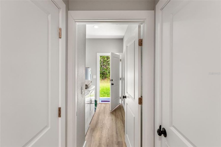Spacious, unfurnished interior of a new home in , Florahome (Image 23).