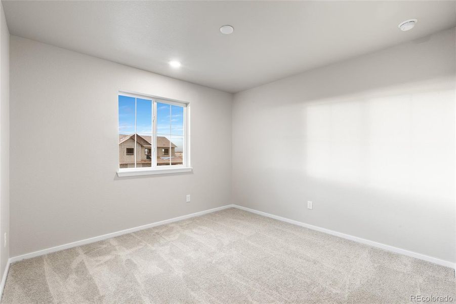 Spacious, unfurnished interior of a new home in Wolf Creek Run West, Strasburg (Image 19).