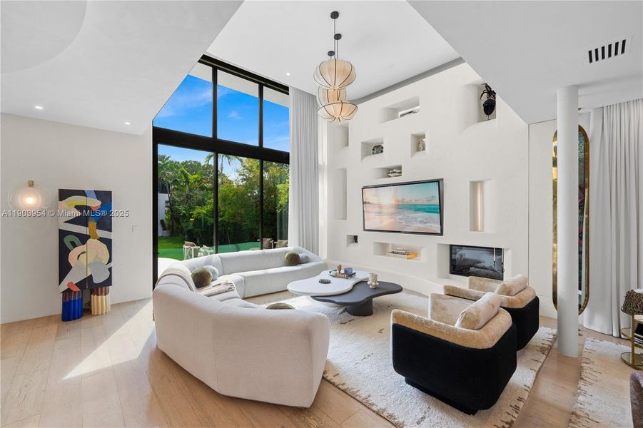 Furnished interior view inside a new home in , Miami Beach (Image 20).