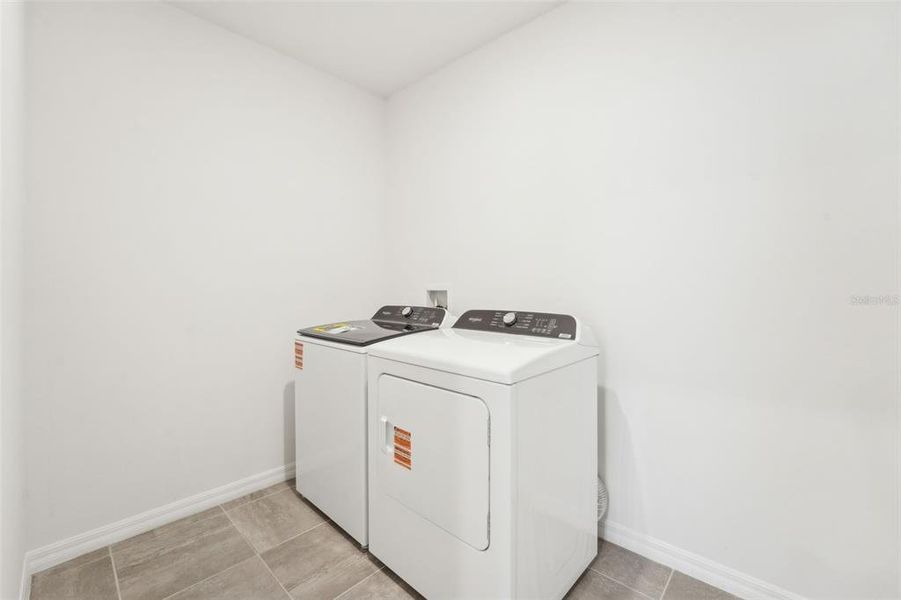 Furnished interior view inside a new home in Benton Hills - Classic Series, Brooksville (Image 11).