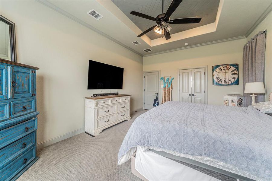Furnished interior view inside a new home in , Weatherford (Image 14).