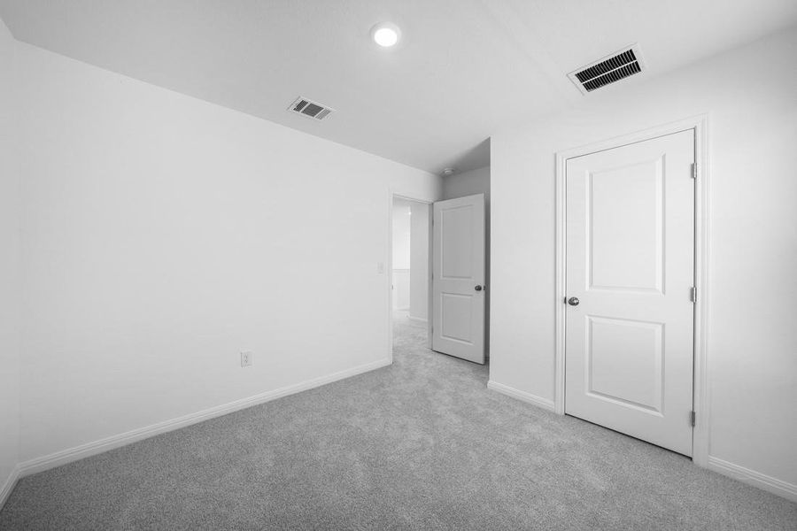 Spacious, unfurnished interior of a new home in Longview 40s, Del Valle (Image 20). Spacious, unfurnished interior of a new home in Longview 40s, Del Valle (Image 20).