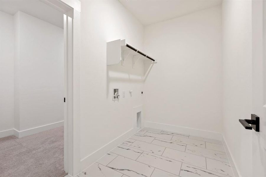 Spacious, unfurnished interior of a new home in Waverly Estates, Nevada (Image 23). Spacious, unfurnished interior of a new home in Waverly Estates, Nevada (Image 23).