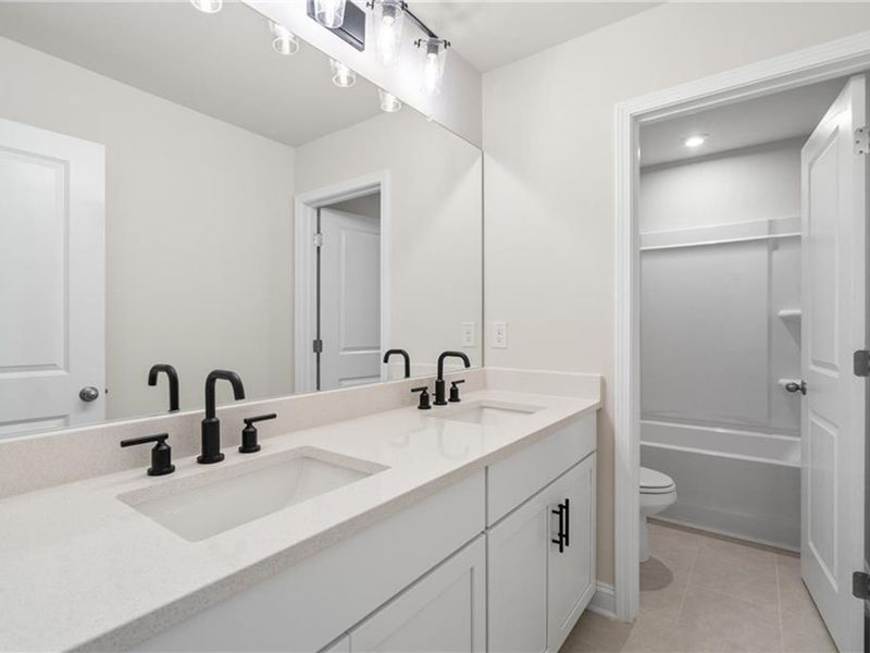 Image 31 of a home in Melody Lakeside Estates.