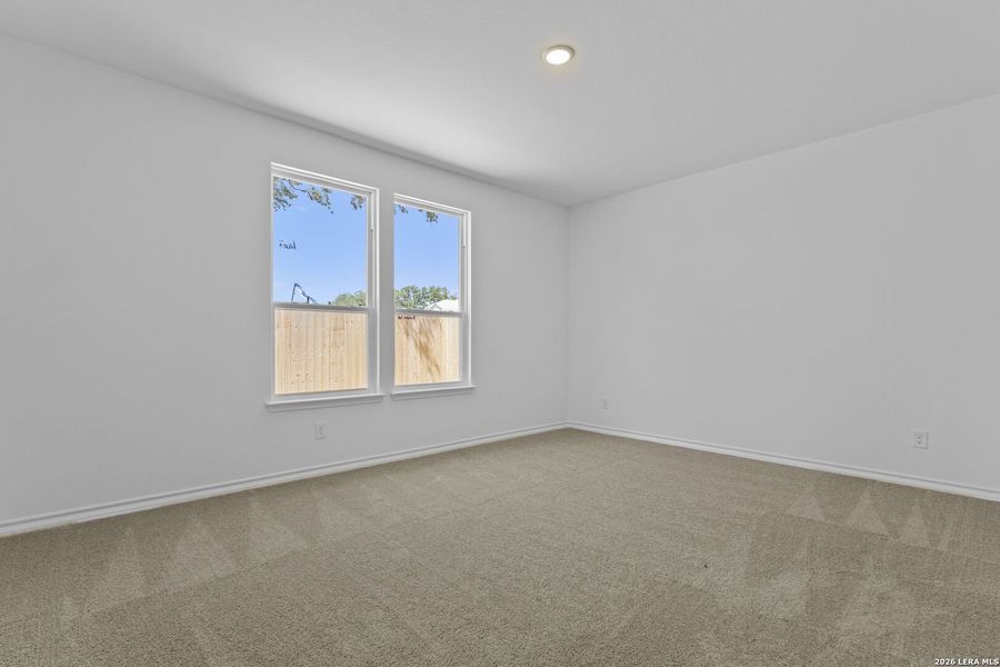 Spacious, unfurnished interior of a new home in Corley Farms, Boerne (Image 18).