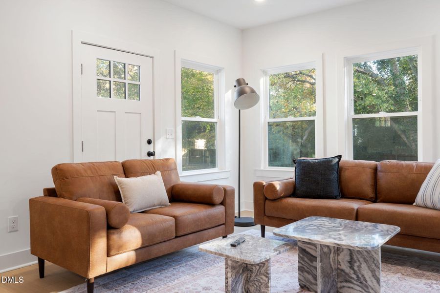 12-web-or-mls-DSC08114 12-web-or-mls-DSC08114