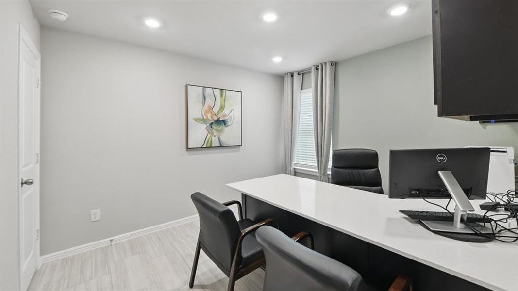 Furnished interior view inside a new home in The Hills at Reunion, Newark (Image 33).