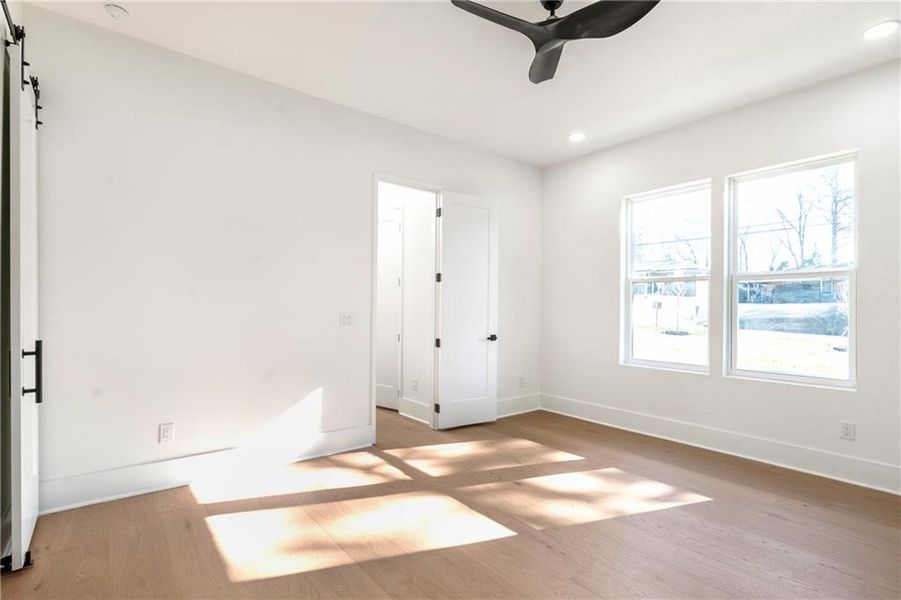 Spacious, unfurnished interior of a new home in , Decatur (Image 24).