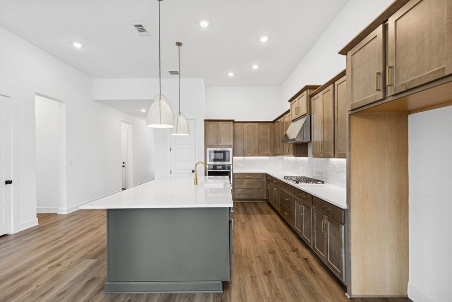 The Beeville - Kitchen