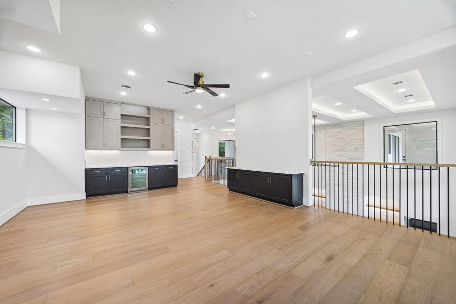 Spacious, unfurnished interior of a new home in , Sugar Land (Image 24).