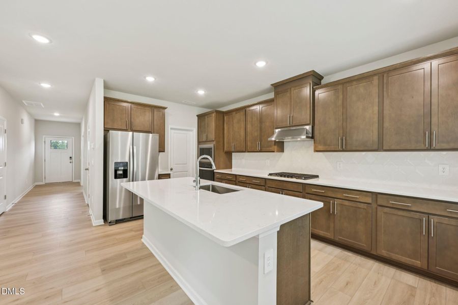 10-web-or-mls-Oak Manor - Raleigh - 153 10-web-or-mls-Oak Manor - Raleigh - 153