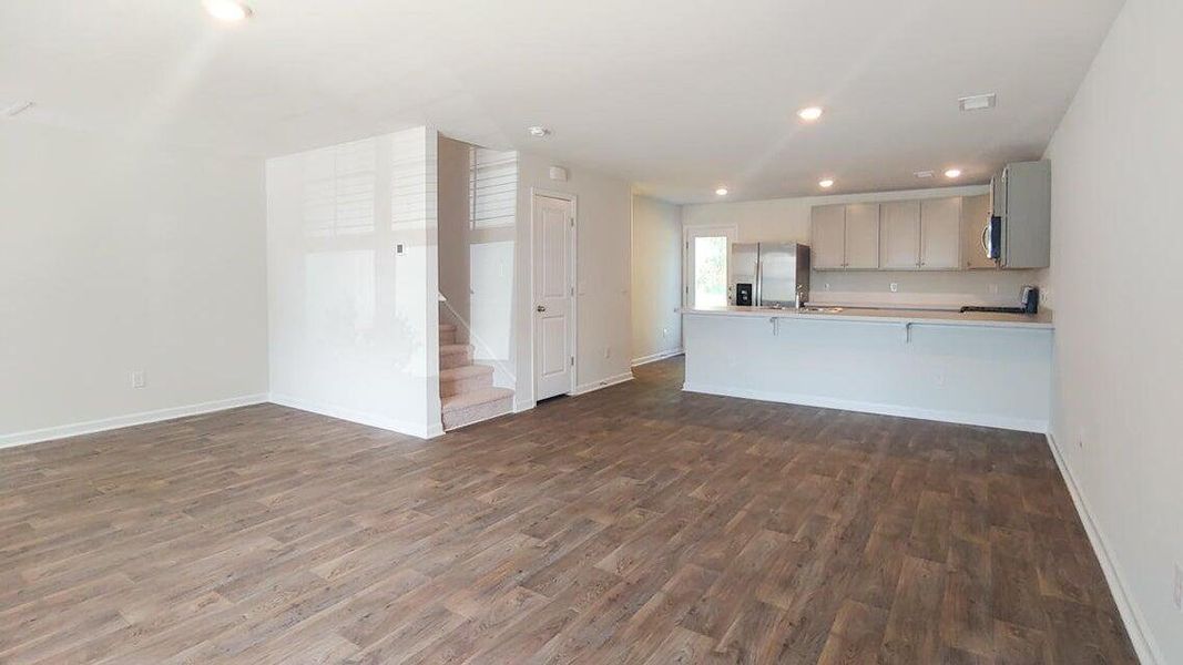 Spacious, unfurnished interior of a new home in Garbon Fields, Summerville (Image 15).