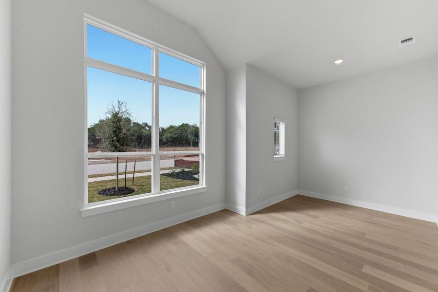 Spacious, unfurnished interior of a new home in Parkside On The River, Georgetown (Image 21).