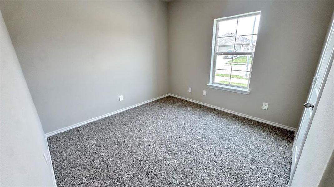 Spacious, unfurnished interior of a new home in Sunnycreek, Fort Worth (Image 14). Spacious, unfurnished interior of a new home in Sunnycreek, Fort Worth (Image 14).