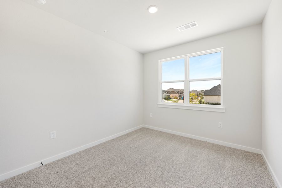 Spacious, unfurnished interior of a new home in Wildridge, Oak Point (Image 39). Spacious, unfurnished interior of a new home in Wildridge, Oak Point (Image 39).