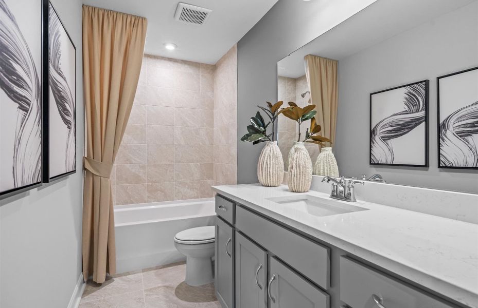 Representative furnished interior of a home built from the Winthrop by Pulte Homes in Fox Hollow, Spartanburg (Image 18).