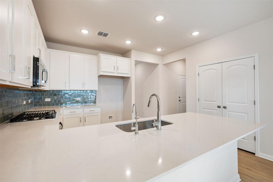 Furnished interior view inside a new home in Patterson Ranch, Georgetown (Image 11). Furnished interior view inside a new home in Patterson Ranch, Georgetown (Image 11).