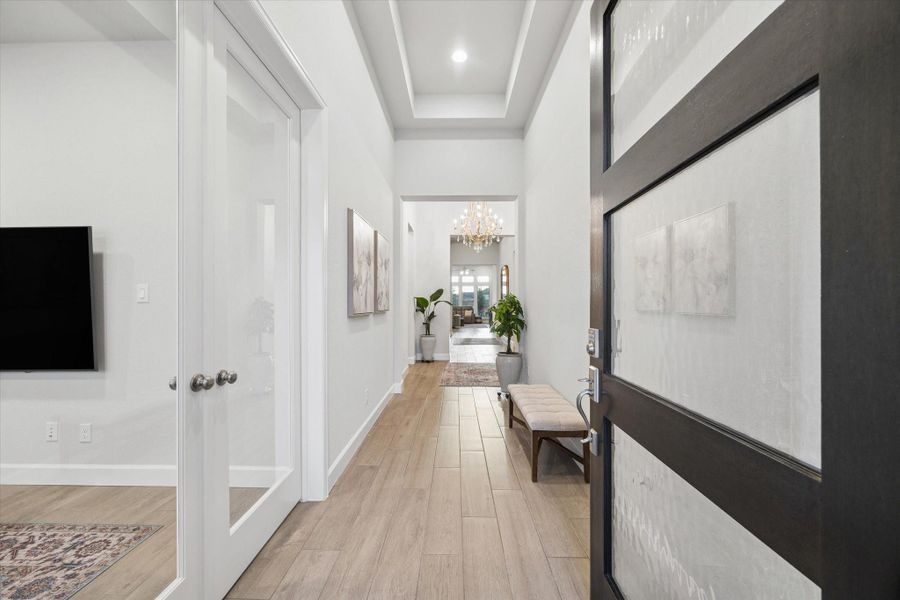 Furnished interior view inside a new home in Sienna, Missouri City (Image 6).