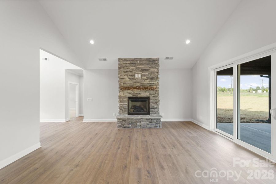 Spacious, unfurnished interior of a new home in , Lancaster (Image 33).