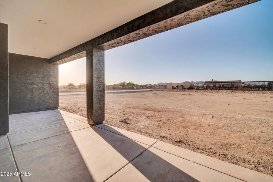 22548 W Huntington Dr-45_(2048) 22548 W Huntington Dr-45_(2048)