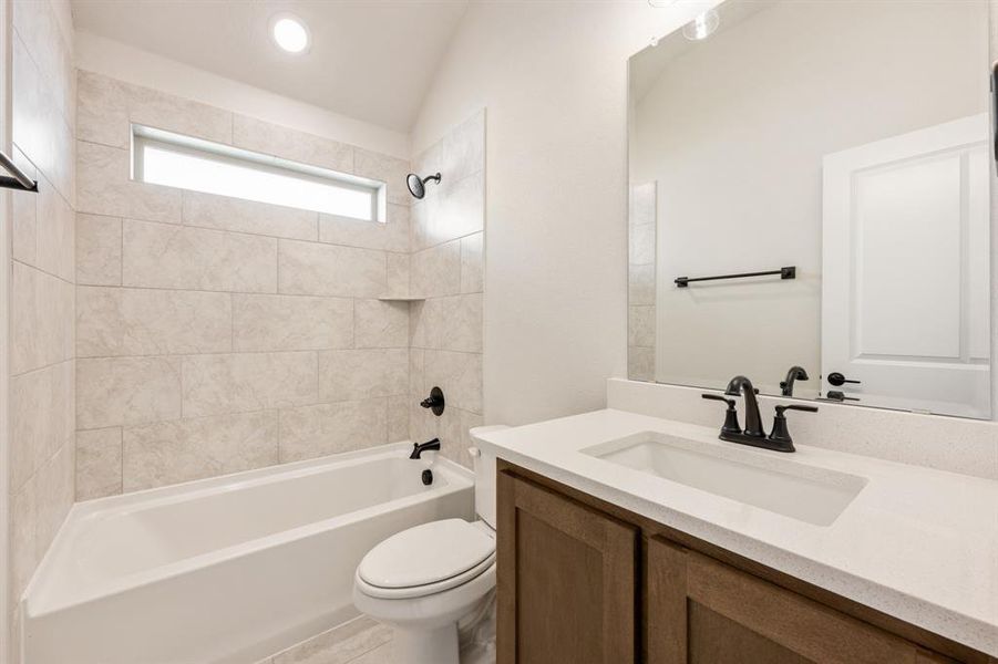 Furnished interior view inside a new home in Sunset Ridge, Alvarado (Image 6).
