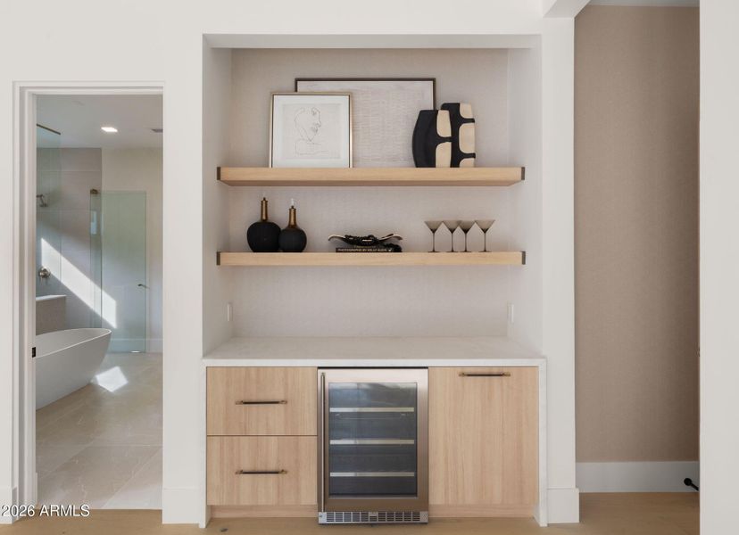 108-web-or-mls-Primary Bedroom1