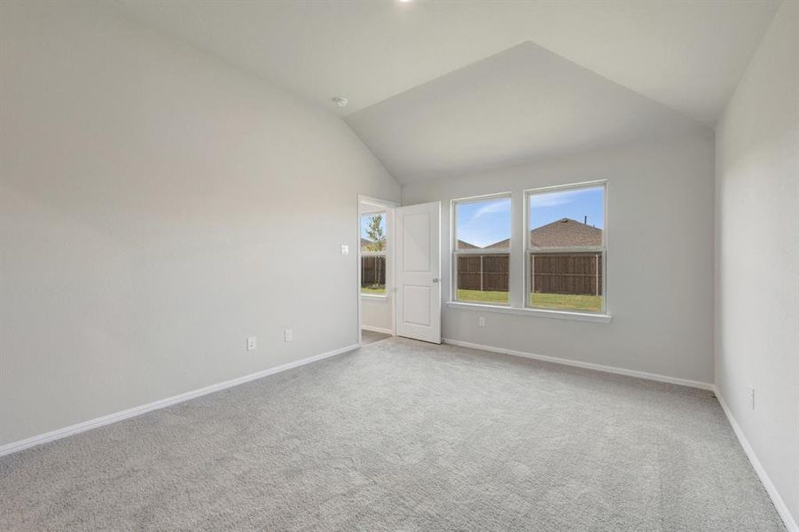 Spacious, unfurnished interior of a new home in Mobberly Farms, Pilot Point (Image 23).