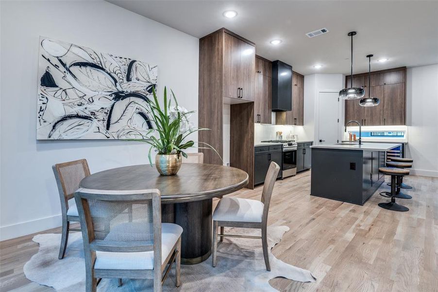 Furnished interior view inside a new home in , Dallas (Image 13).