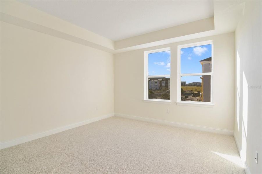 Spacious, unfurnished interior of a new home in Gatherings® of Lake Nona, Orlando (Image 15).