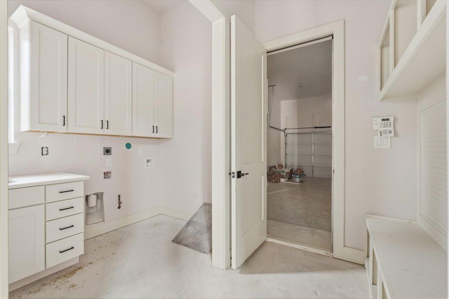 Furnished interior view inside a new home in , Houston (Image 7).