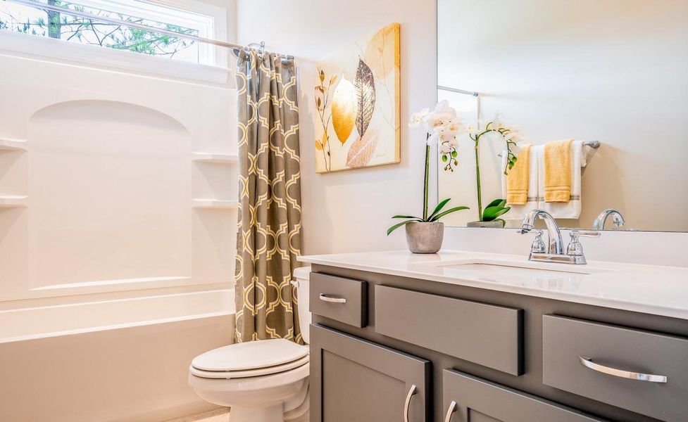 Representative interior finishes for a home built from the Muirfield by Greybrook Homes in Edmunds Farm, Clover (Image 23).