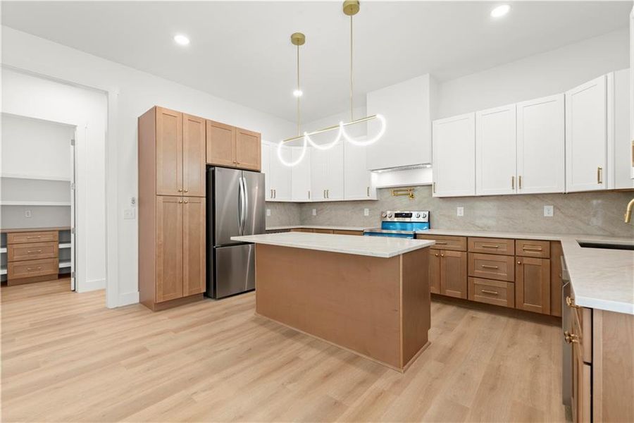 Furnished interior view inside a new home in , Atlanta (Image 17).