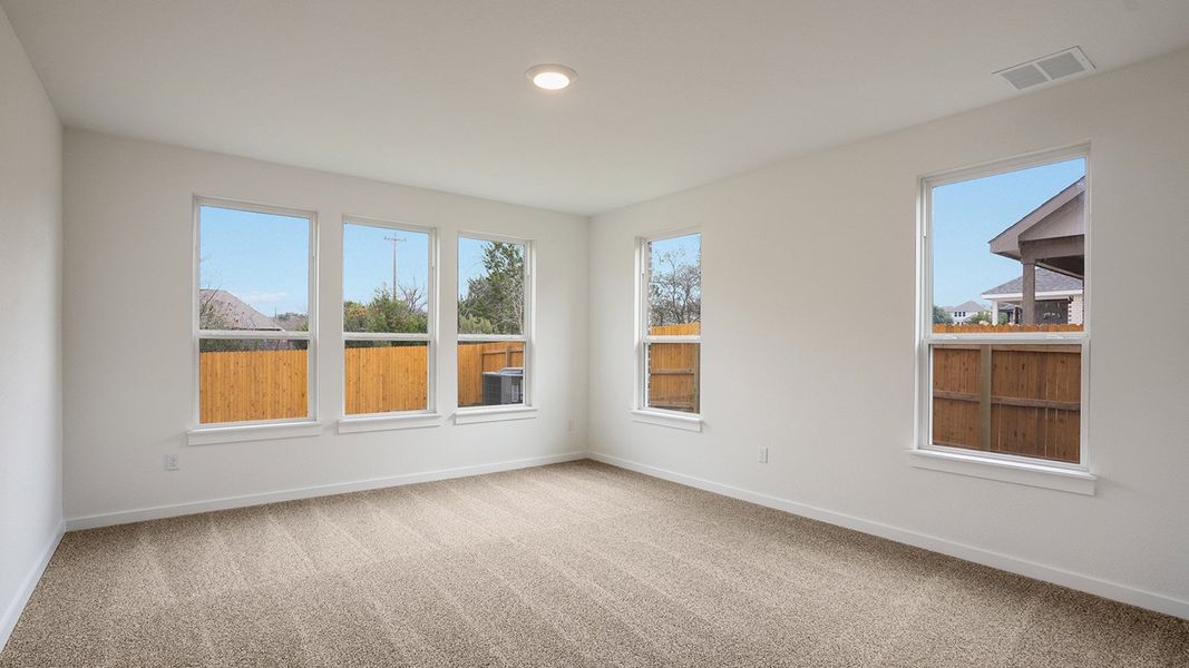 Spacious, unfurnished interior of a new home in Prairie Oaks, Oak Point (Image 12).