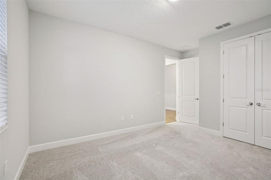 Spacious, unfurnished interior of a new home in Hawk's Overlook, Oviedo (Image 45).