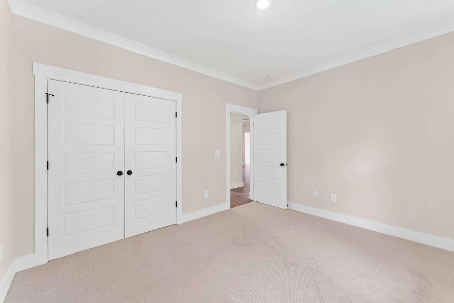 Spacious, unfurnished interior of a new home in , Ridgeville (Image 10).