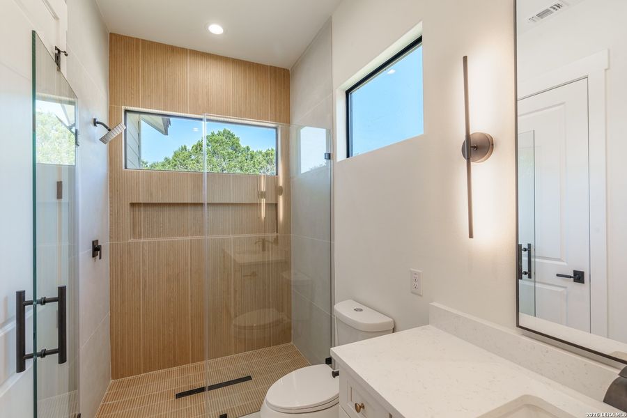 Furnished interior view inside a new home in , Boerne (Image 15).