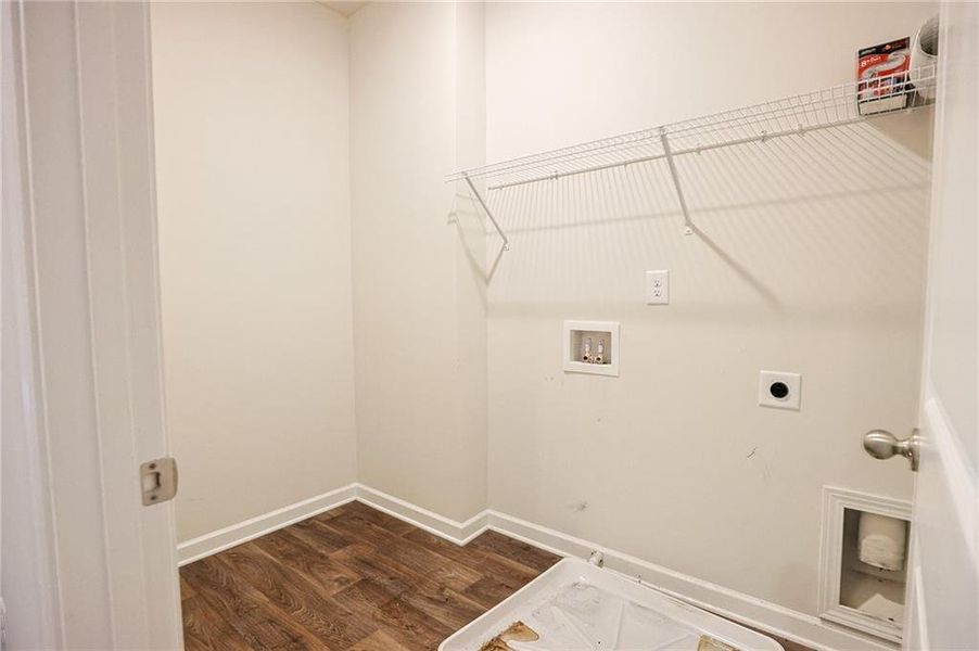 Spacious, unfurnished interior of a new home in , Auburn (Image 46).