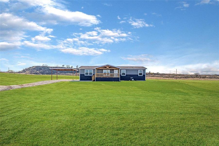 Exterior details and patio area of a home in , Bellevue (Image 23).