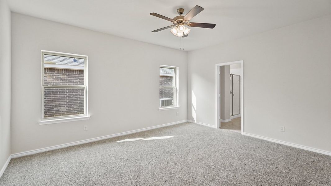 Spacious, unfurnished interior of a new home in Liberty Crossing, Royse City (Image 14).