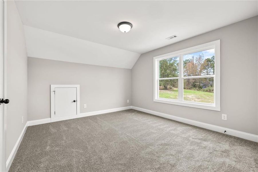 Spacious, unfurnished interior of a new home in , Jefferson (Image 38).