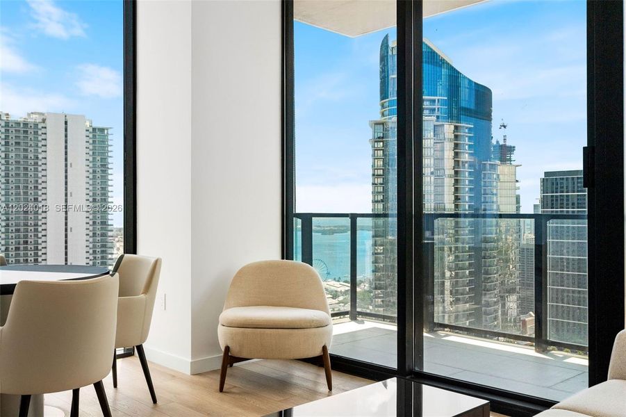 Condo located in Miami, FL showcasing its design and architecture (Image 4). Condo located in Miami, FL showcasing its design and architecture (Image 4).
