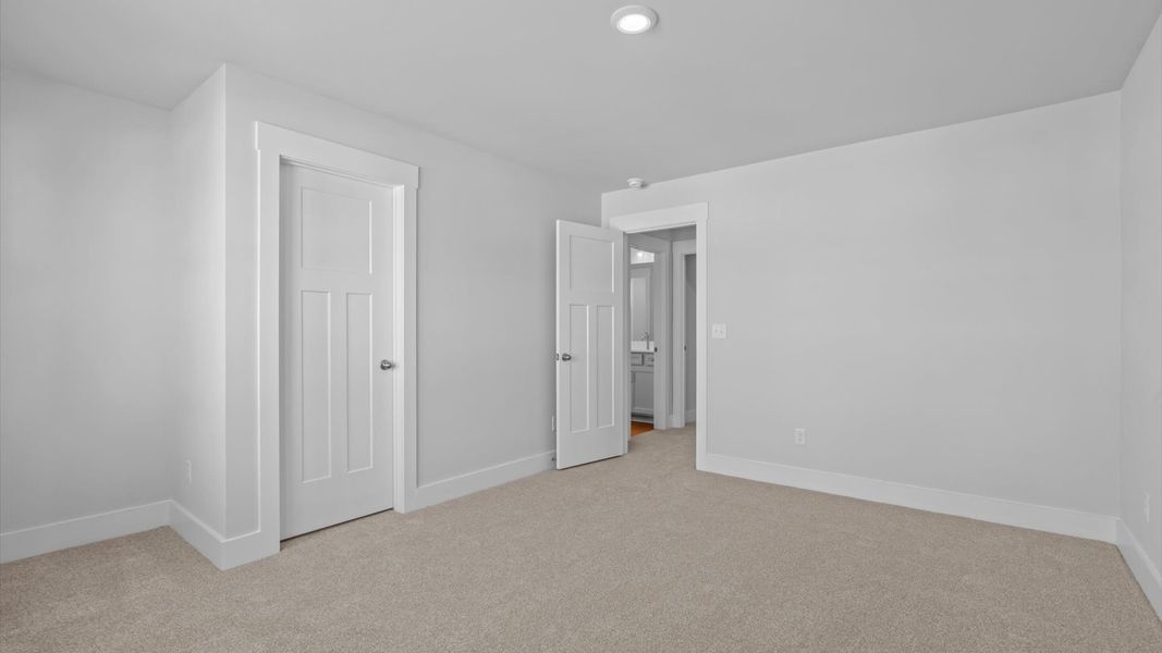 Furnished interior view inside a new home in Woodglen, Piedmont (Image 27).