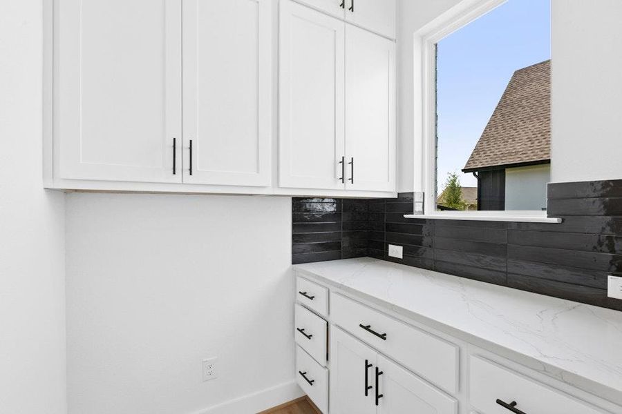 Furnished interior view inside a new home in Santa Rita Ranch, Liberty Hill (Image 13).