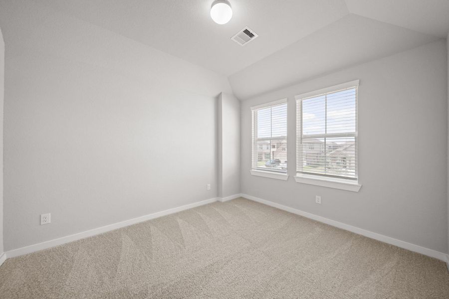 Spacious, unfurnished interior of a new home in Beacon Hill, Waller (Image 14).